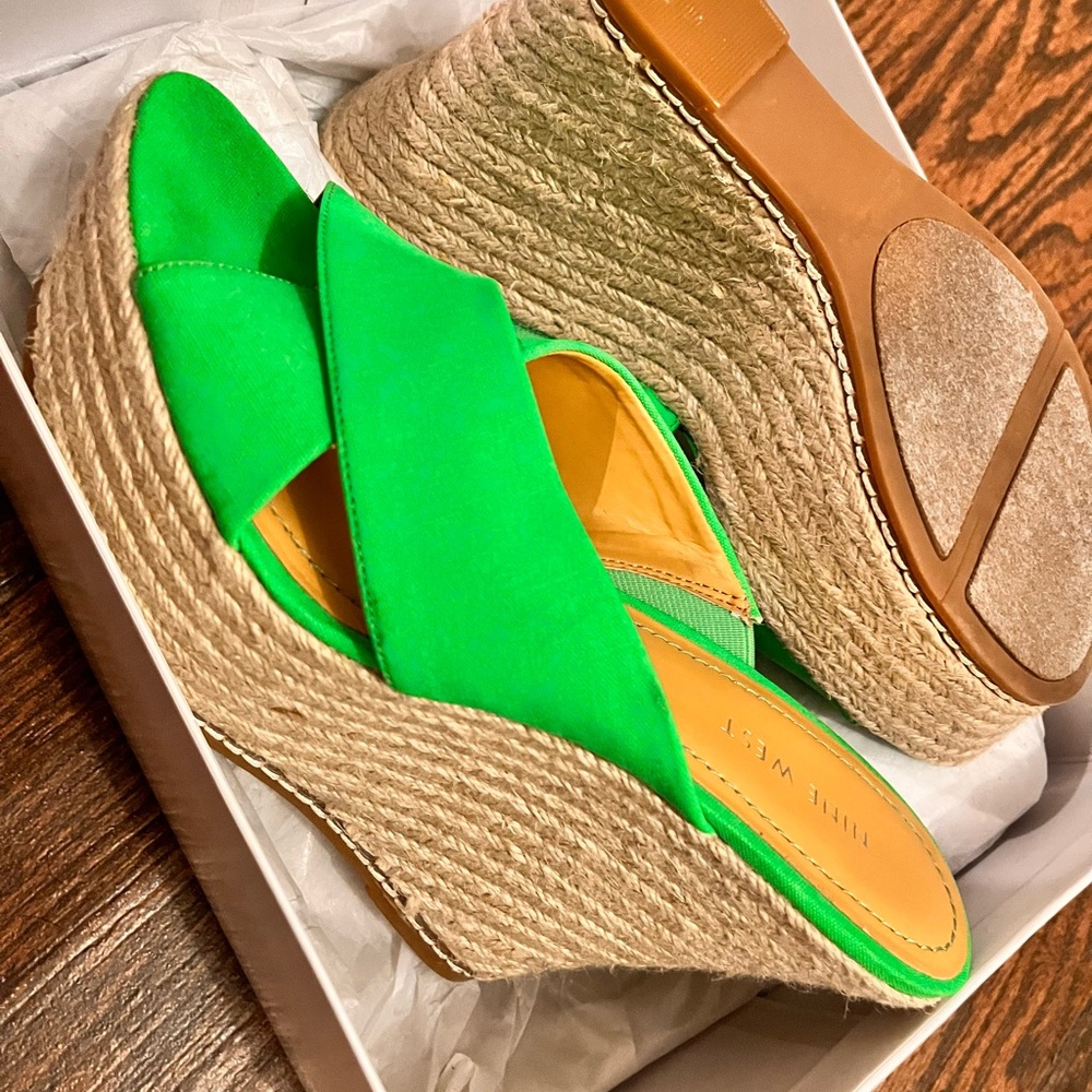Nine West wedge lime green sandals
